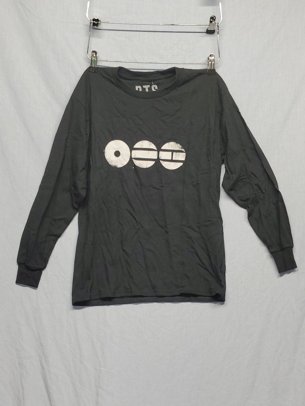 TC Black Long Sleeve Graphic Tee with White Circle Print - 74